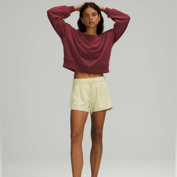 Lululemon Softstreme Perfectly Oversized Cropped Crew - Picture 2 of 6